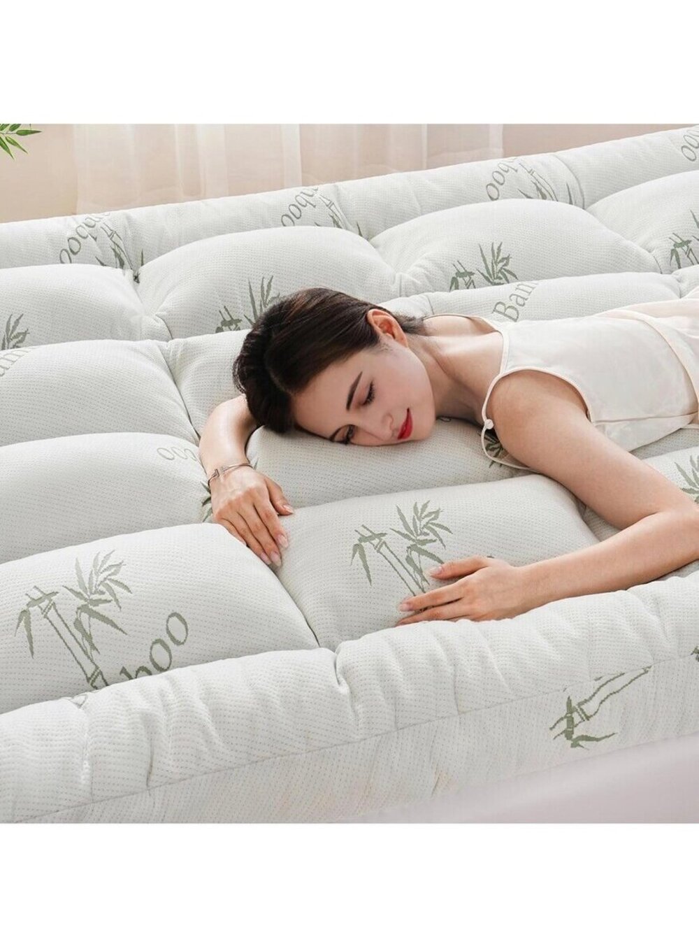 Queen Mattress Topper, Bamboo Viscose, Cooling Memory Foam - New in Box
